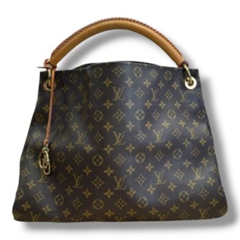 ARTSY LOUIS VUITTON MONOGRAM