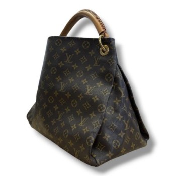 ARTSY LOUIS VUITTON MONOGRAM