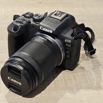 CANON EOS R10 +18-150MM
