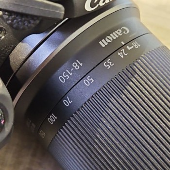 CANON EOS R10 +18-150MM