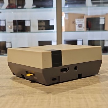 NESI CASE RETROFLAG AVEC JEUX