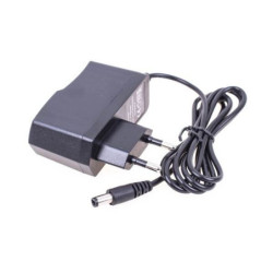 CHARGEUR SECTEUR POUR SNES FREAKS AND GEEKS