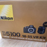 PACK NIKON D5100 + 18-55 VR  AF-S DX NIKKOR F/3.5-5.6G (BOITE/CHARGEUR)