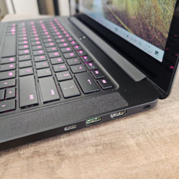 RAZER 1GB4MVG I7-6 16GB 512GB 