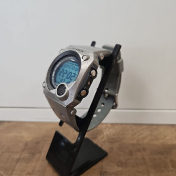 G SHOCK G8000