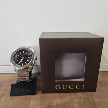 MONTRE GUCCI QUARTZ YA142301