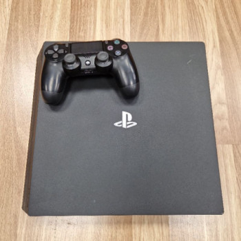 CONSOLE SONY PS4 PRO 1TB + 1 MANETTE