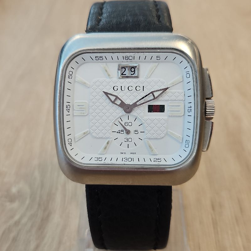 GUCCI COUPE QUARTZ YA131302