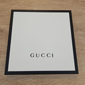 LOT BAVOIRS GUCCI BOITE