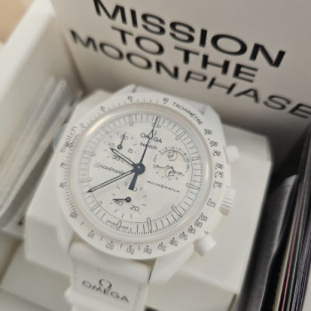 OMEGA SWATCH SNOPPY BLANC MISSION TO THE MOONPHASE