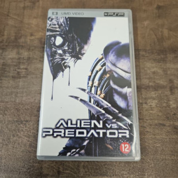 FILM ALIEN VS PREDATOR PSP