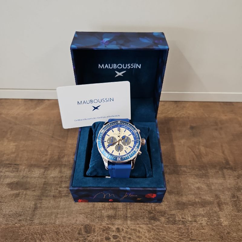 MONTRE MAUBOUSSIN DANDE DARRET DURGENCE BLEU 43MM QUARTZ