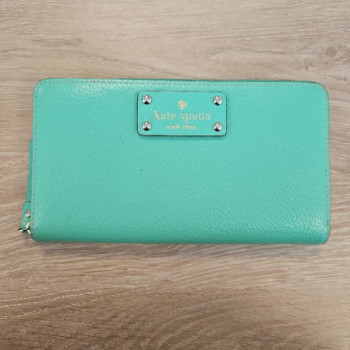 KATE SPADE NEW YORK MADISON GRAND PORTEFEUILLE FIN DEUX VOLETS EN VERT TORTUE