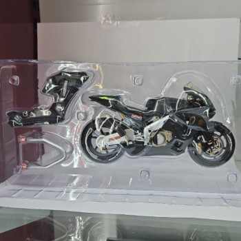 MINICHAMPS HONDA RC211V PRE-SEASON TESTBIKE 2002 VALENTINO ROSSI 027946