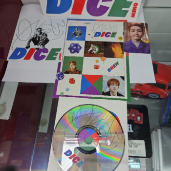 ONEW - DICE - RANDOM COVER - PHOTO BOOK VERSION - INCL. BOOKLET  STICKER  PHOTOCARD + SPECIAL CARD - CD